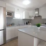 Playa Roca Penthouse. Great Sea Views! Costa Teguise