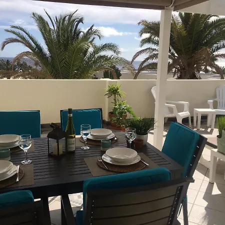 Playa Roca Penthouse. Great Sea Views! Lägenhet Costa Teguise
