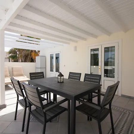 Playa Roca Penthouse. Great Sea Views! Lägenhet