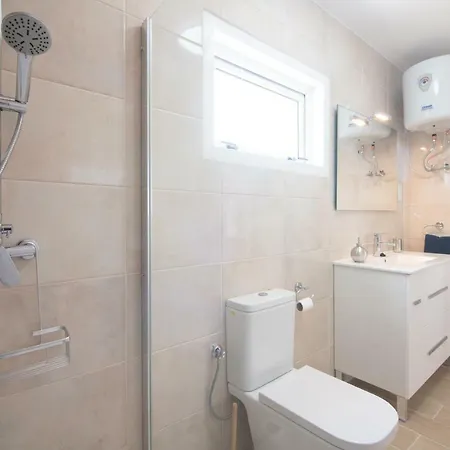 Playa Roca Penthouse. Great Sea Views! Διαμέρισμα *