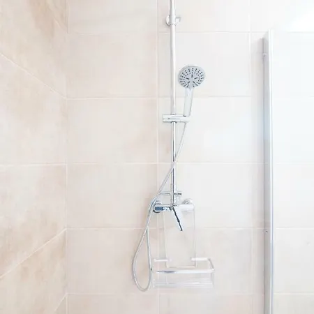 Playa Roca Penthouse. Great Sea Views! * Costa Teguise