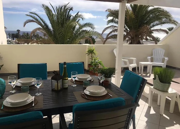 Playa Roca Penthouse. Great Sea Views! Appartamento Costa Teguise