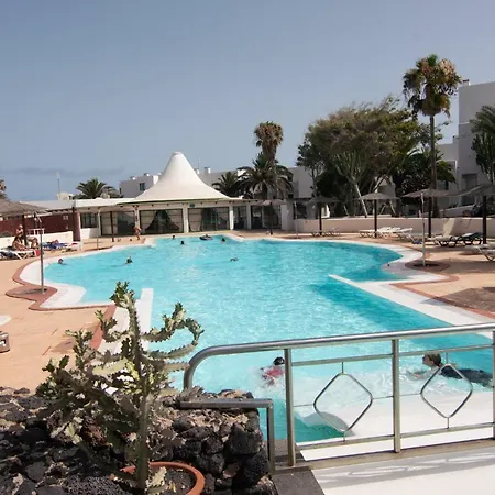 דירה Playa Roca Penthouse. Great Sea Views!