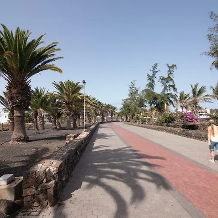 Playa Roca Penthouse. Great Sea Views! דירה *